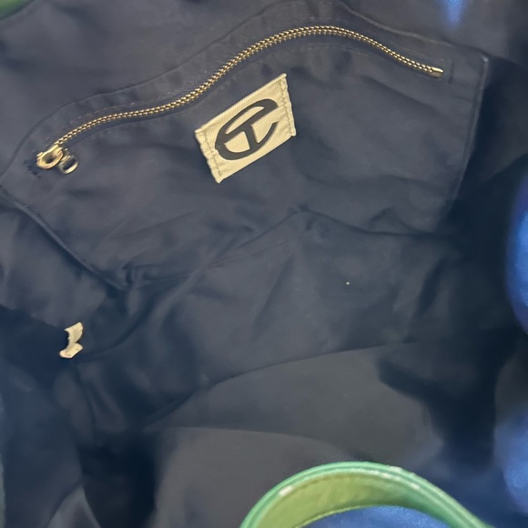 Olive Green Medium Telfar - Picture 3 of 8